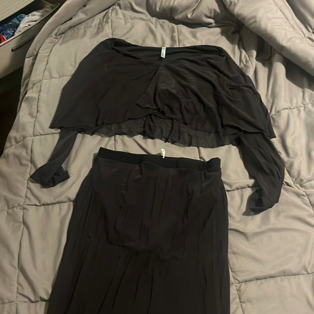 Two piece set size large